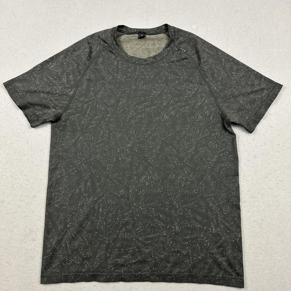 Lululemon Shirt Men Medium Gray Short Sleeve Athletic Running Training Top M